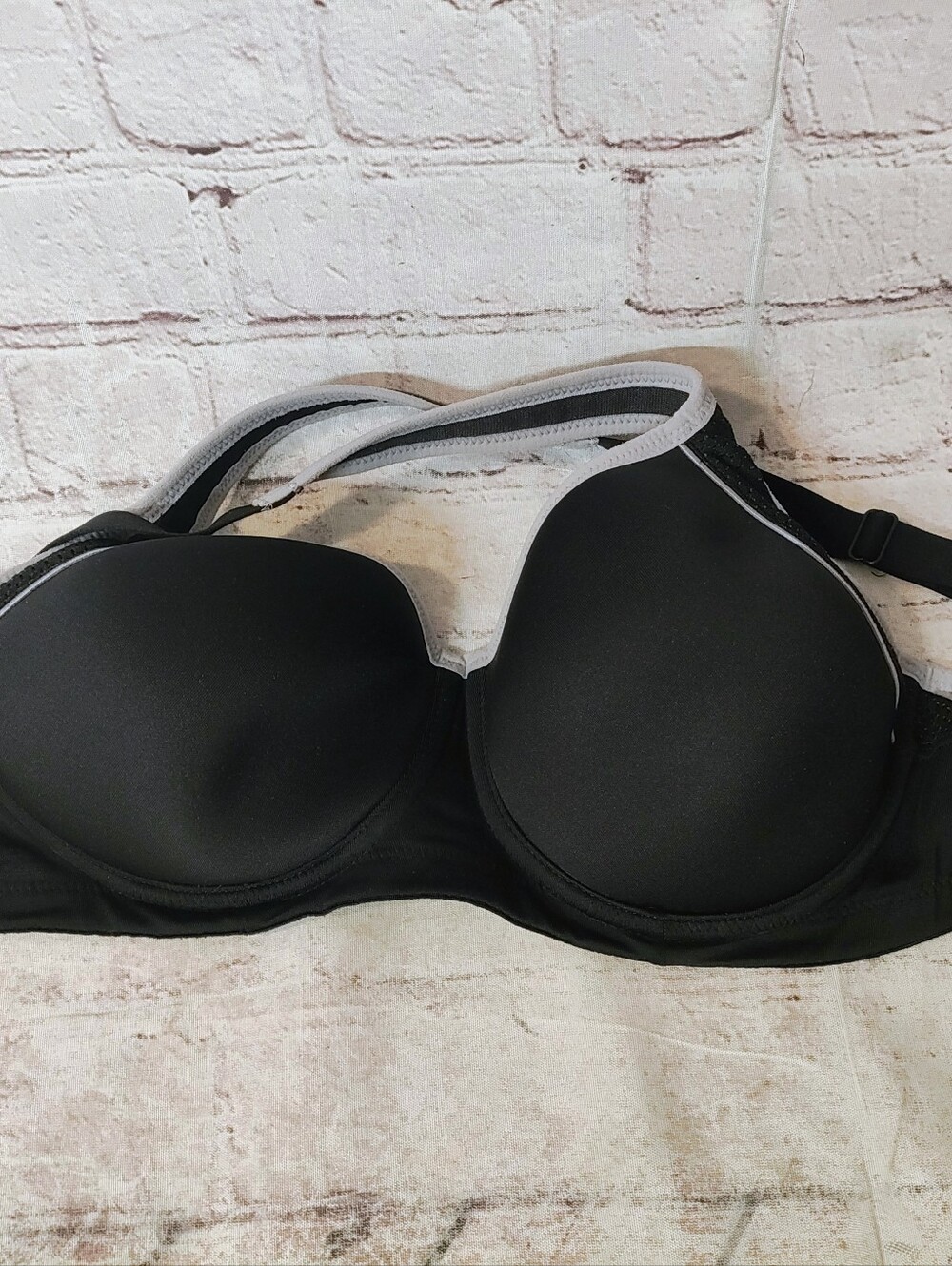 Wacoal Lindsey Black Contour Underwire Sports Bra 32DD - Picture 10 of 13